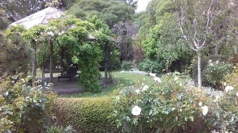 Decorative detail, Garden view