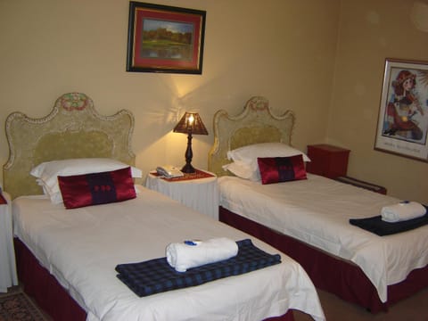 B'Guest House Bed and Breakfast in Pretoria