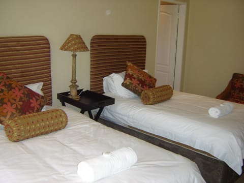 B'Guest House Bed and Breakfast in Pretoria