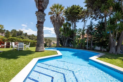 RENT4REST Sesimbra 4Bdr Ocean View and Private Pool Villa Chalet in Sesimbra