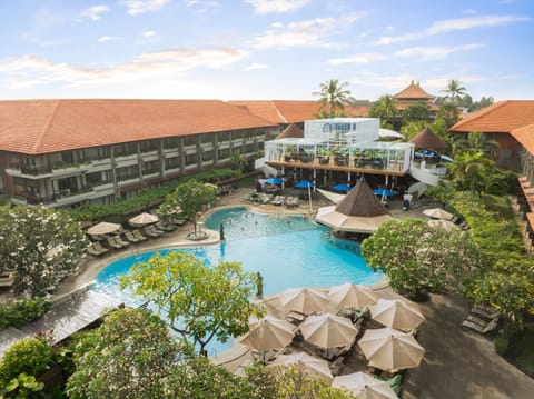 Property building, Pool view, Swimming pool