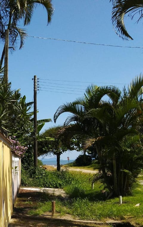 Casa pé na areia - 50 mts do mar House in Bertioga