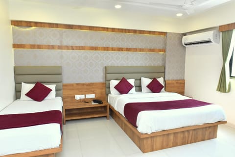 Hotel Royal King by Sky Stays Hôtel in Ahmedabad
