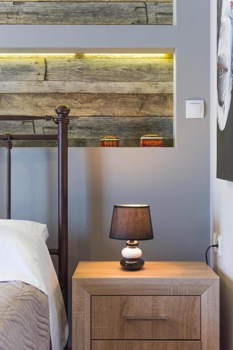 Bed, Floor plan, Bedroom