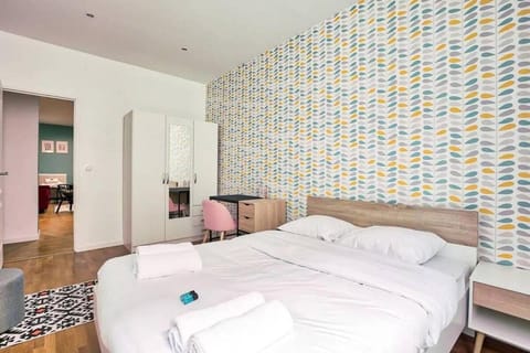 Quiet apartment near Saint-Lazarre - 10P Apartment in Paris