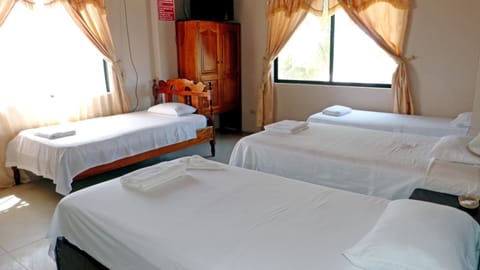 Casa Los Delfines Bed and breakfast in Isabela Island