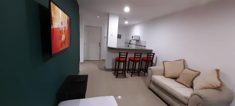 Suites y habitaciones en Edificación Amaralto Condominio in Manta