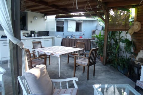 Patio, Dining area