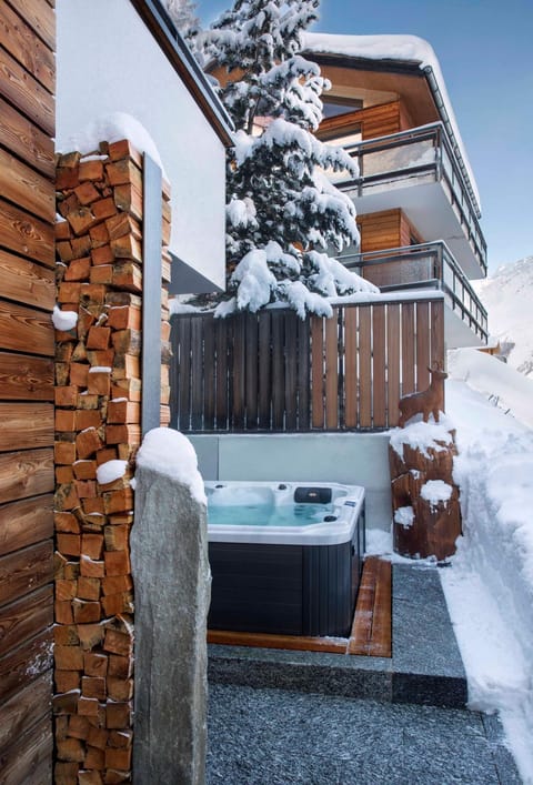 Chalet Black Pearl Apartment in Saas-Fee