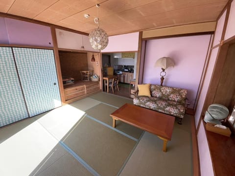 Guesthouse Papaya Bed and Breakfast in Shizuoka Prefecture
