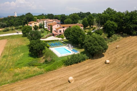 Bird's eye view, Pool view