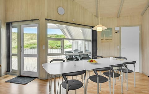 Beautiful Home In Hvide Sande With Wifi House in Hvide Sande