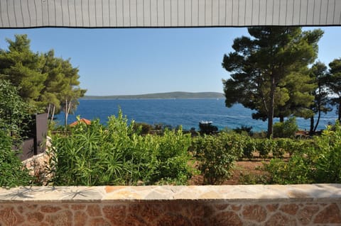 Neighbourhood, Sea view