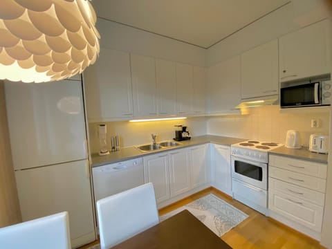 Kitchen or kitchenette, dishwasher, minibar, pet friendly, toaster