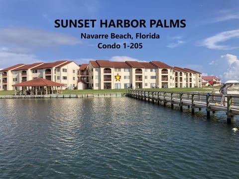 Romantic Island condo for 2 - Sunset Harbor 1-205 - Navarre Beach Condo in Pensacola Beach