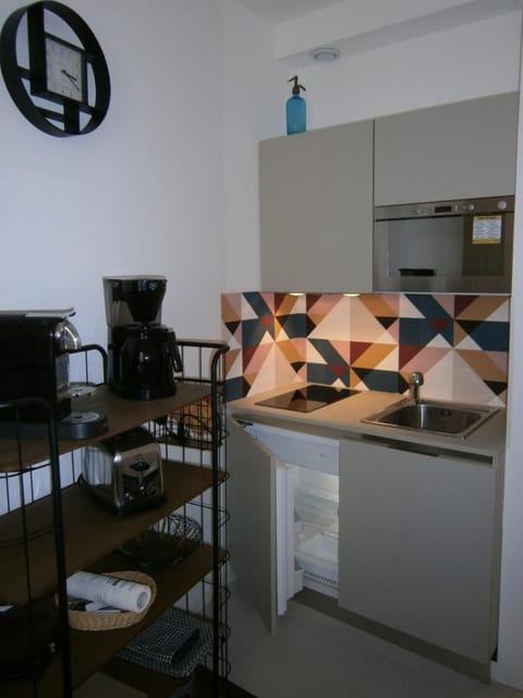 APPARTEMENT 2 PIECES COEUR VIEIL ANTIBES Apartment in Antibes