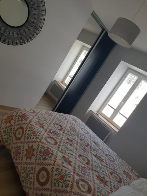 APPARTEMENT ROUGE Apartment in Auvergne-Rhône-Alpes