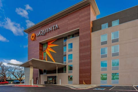 La Quinta by Wyndham Lubbock West Medical Center Hotel in Lubbock