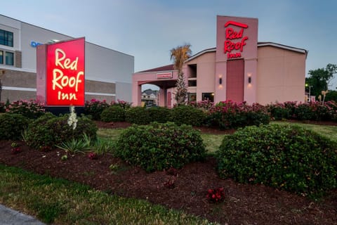Red Roof Inn Virginia Beach-Norfolk Airport Motel in Norfolk