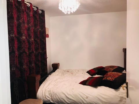 Modern cosy room with private bathroom Location de vacances in Harrow