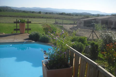 Garden view, Mountain view, Swimming pool, Swimming pool