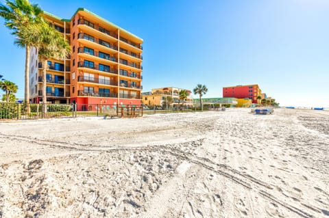 Emerald Isle 502 - Premier Maison in North Redington Beach