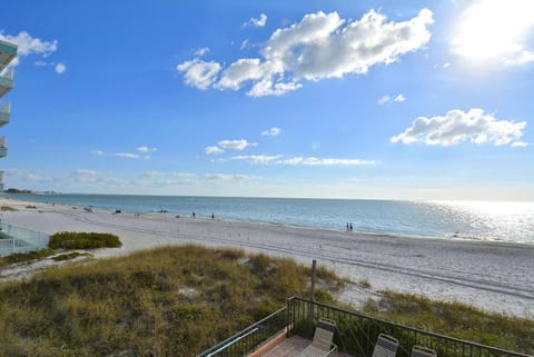 Trillium 2A - Premier Casa in Madeira Beach