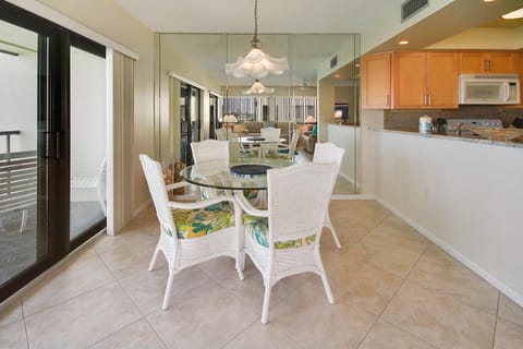 Land's End 4-401 Bay Front - Premier Maison in Sunset Beach