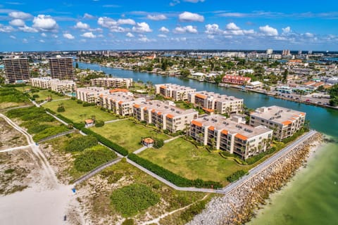 Land's End 11-304 Beach Front Casa in Sunset Beach