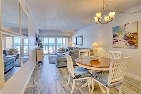 Villa Madeira 203 - Premier House in Madeira Beach