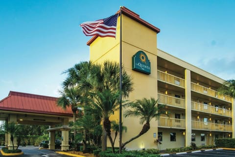 La Quinta Inn by Wyndham West Palm Beach - Florida Turnpike Hotel in West Palm Beach