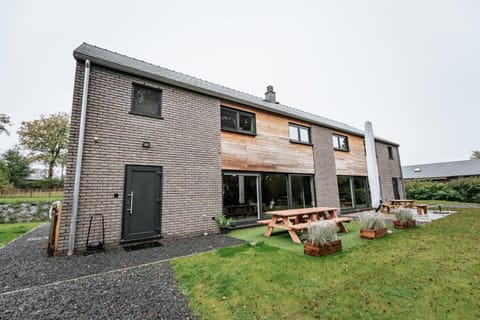 Maison La Lande House in Wallonia, Belgium