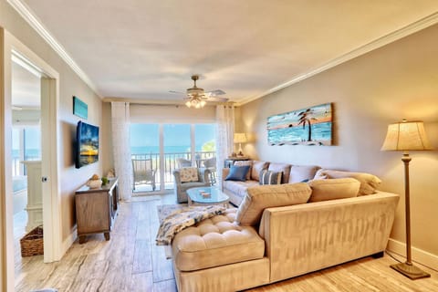 Land's End 10-304 Beach Front - Premier Casa in Sunset Beach