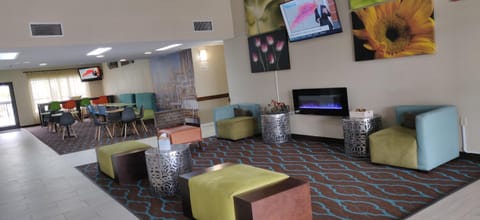 La Quinta Inn by Wyndham Moss Point - Pascagoula Hotel in Moss Point