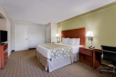 Baymont by Wyndham Jacksonville Orange Park Hotel in Jacksonville