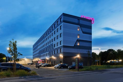 Moxy Frankfurt Airport Kelsterbach Hotel in Frankfurt