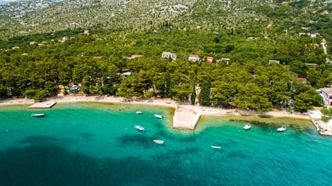 Bird's eye view, Beach, Mountain view