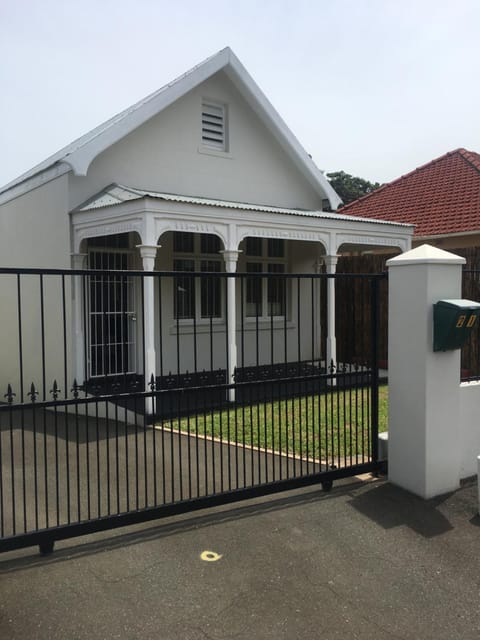 The Travel Inn Durban Bed and Breakfast in Durban