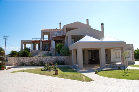 Property building, Facade/entrance, Garden