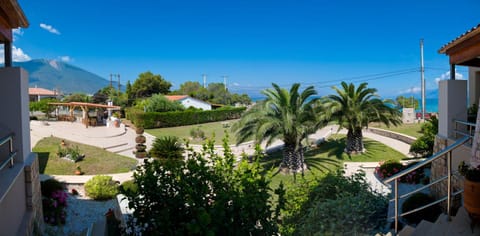 Garden view, Sea view