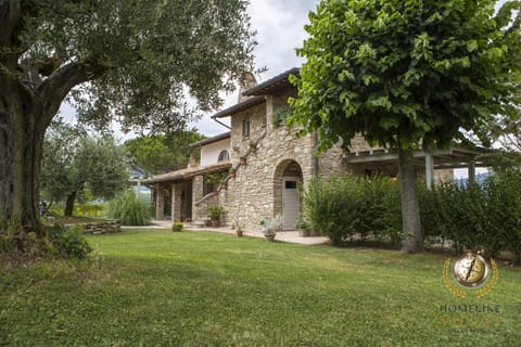 Property building, Day, Garden, Garden view