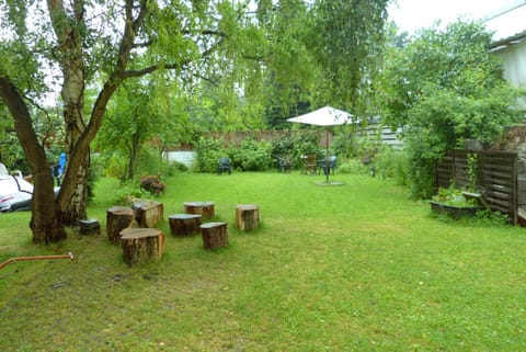 Garden, Seating area, Garden view