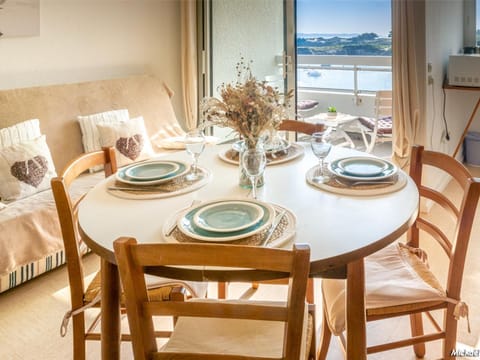 Ploemeur Lomener T2 Balcon Vue Mer - FR-1-349-65 Apartment in Ploemeur