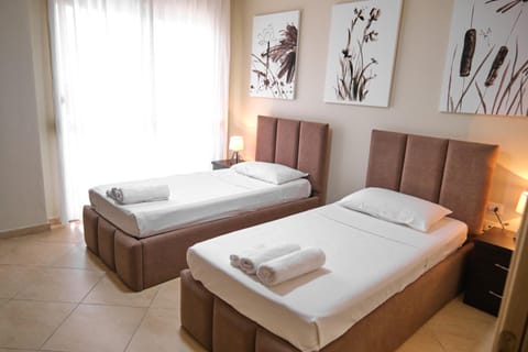 Kondo Stays - City Center Apartments Apartment in Vlorë