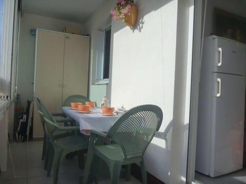 Appartement cosy avec piscine, proche plage, parking privé, pour 4 personnes. - FR-1-387-138 Apartment in Marseillan