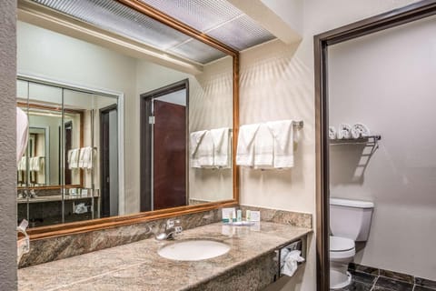 Quality Inn and Suites Seabrook - NASA - Kemah Hotel in Seabrook