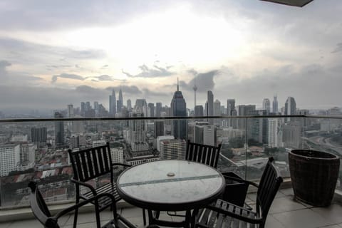 Regalia Residence The Sky Pool Suite Eigentumswohnung in Kuala Lumpur City
