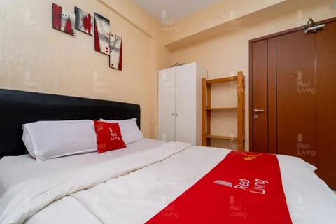 RedLiving Apartemen Green Lake View Ciputat - Pelangi Rooms 2 Tower E Apartamento in South Jakarta City
