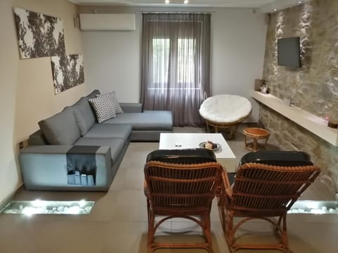Modern Residence in the Center of Trikala Apartamento in Trikala