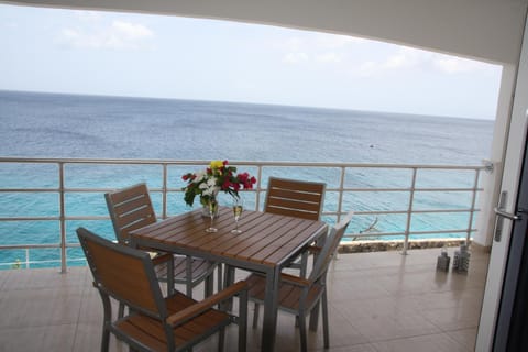 Whitehouse Lagun Apartments apartment in Curaçao